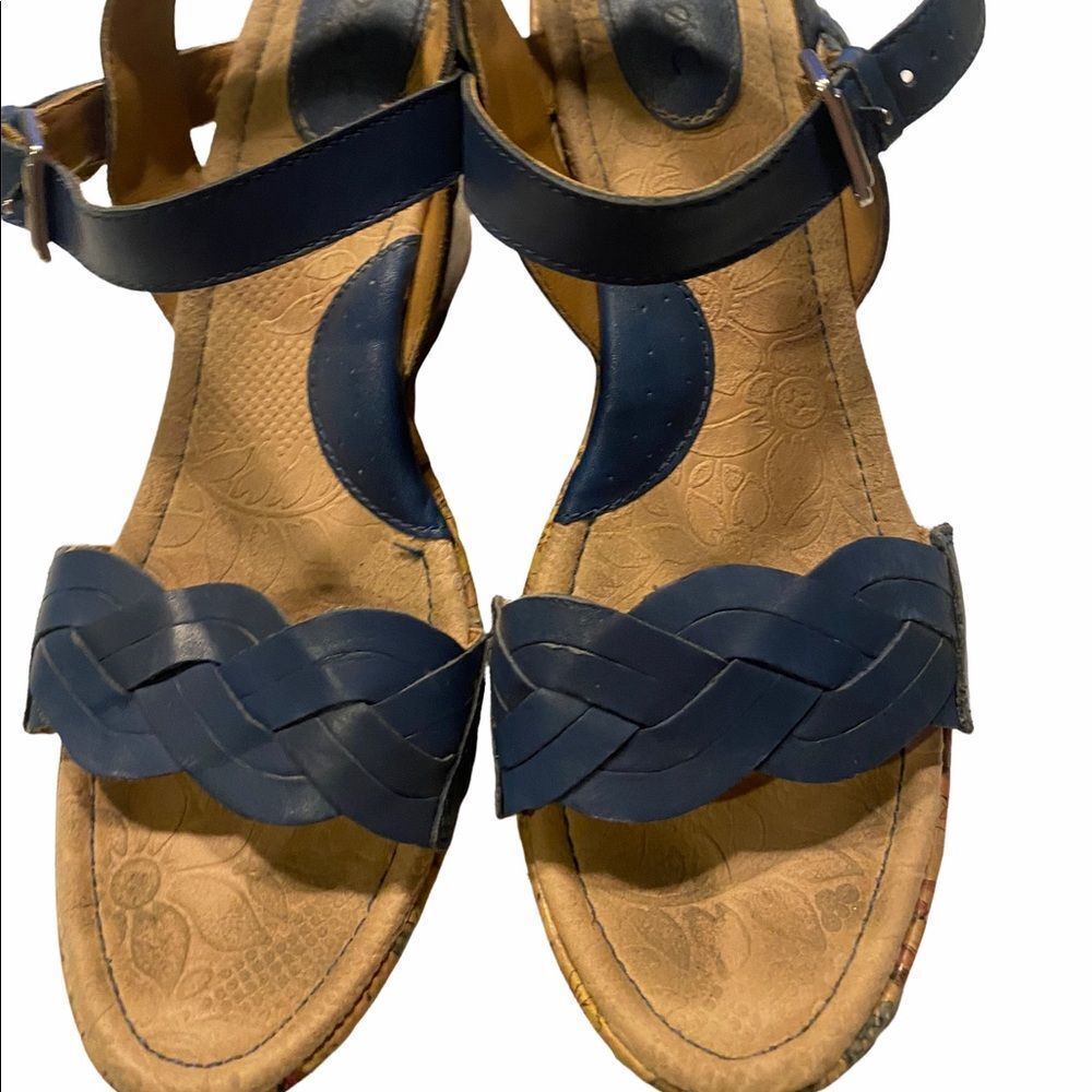 BOC Blue Leather  Buckle  Strap   10 M Z16834 Sandal  Floral Wedge Heel